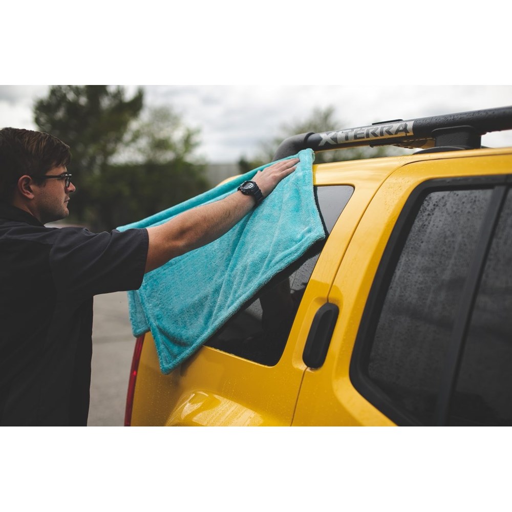 https://www.pfeiffercarcare.com.au/Images/Products/24843/the-liquid8r-microfibre-drying-towel-pfeiffer-car-care.jpg